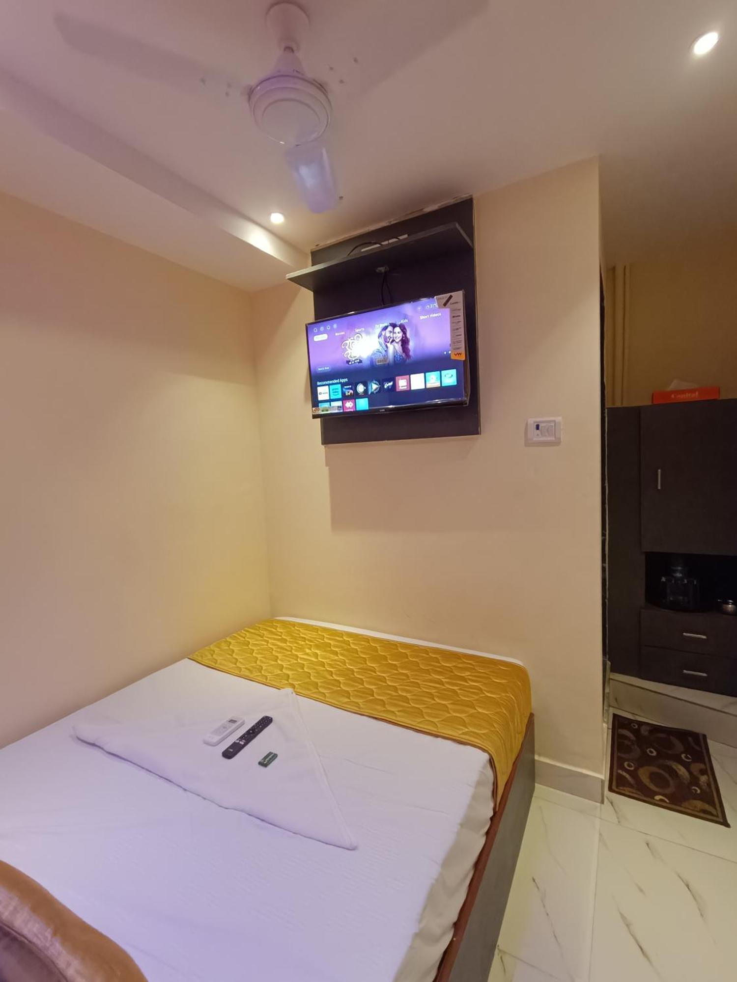 Hotel Powai Residency ムンバイ エクステリア 写真