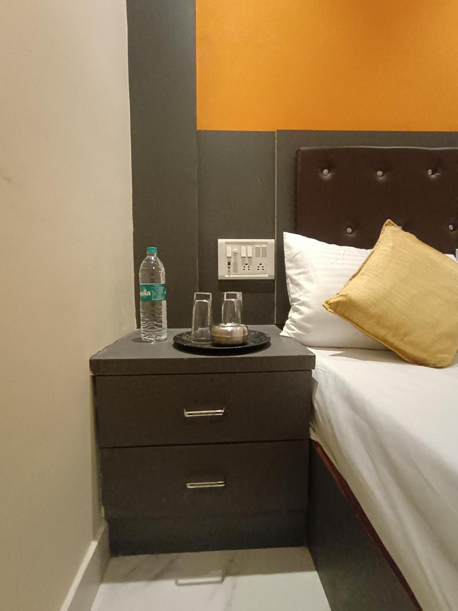 Hotel Powai Residency ムンバイ エクステリア 写真